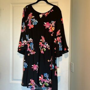 Black with flowers size M Andeawy dress new with tags